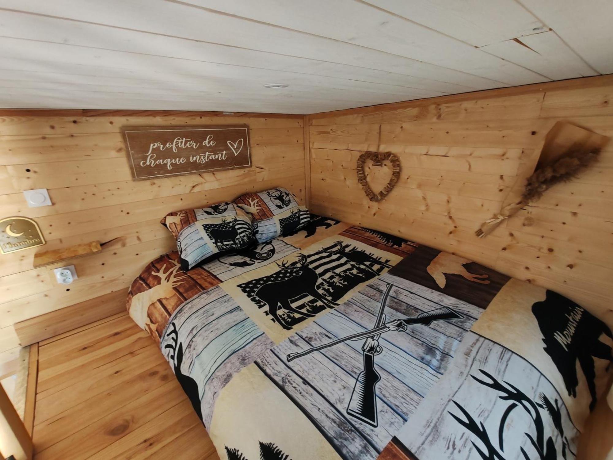 Villa Tiny House Des Bougnats Teilhede Esterno foto