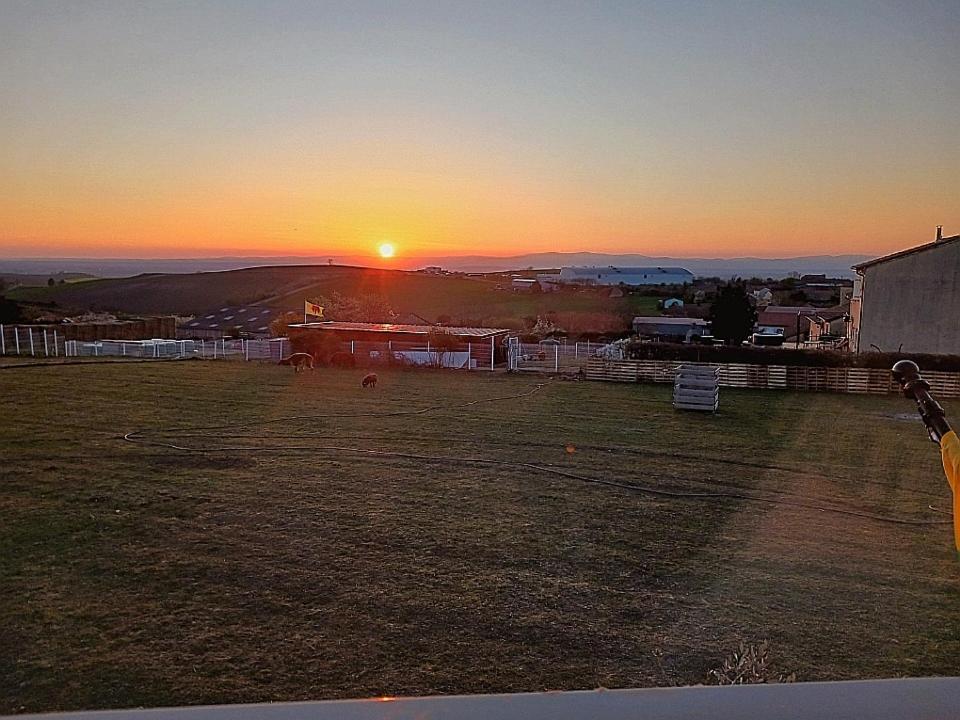 Villa Tiny House Des Bougnats Teilhede Esterno foto